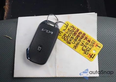 2023 Kia Sportage X-Pro z USA, uszkodzony, nr VIN 5XYK7CAF2PG089065